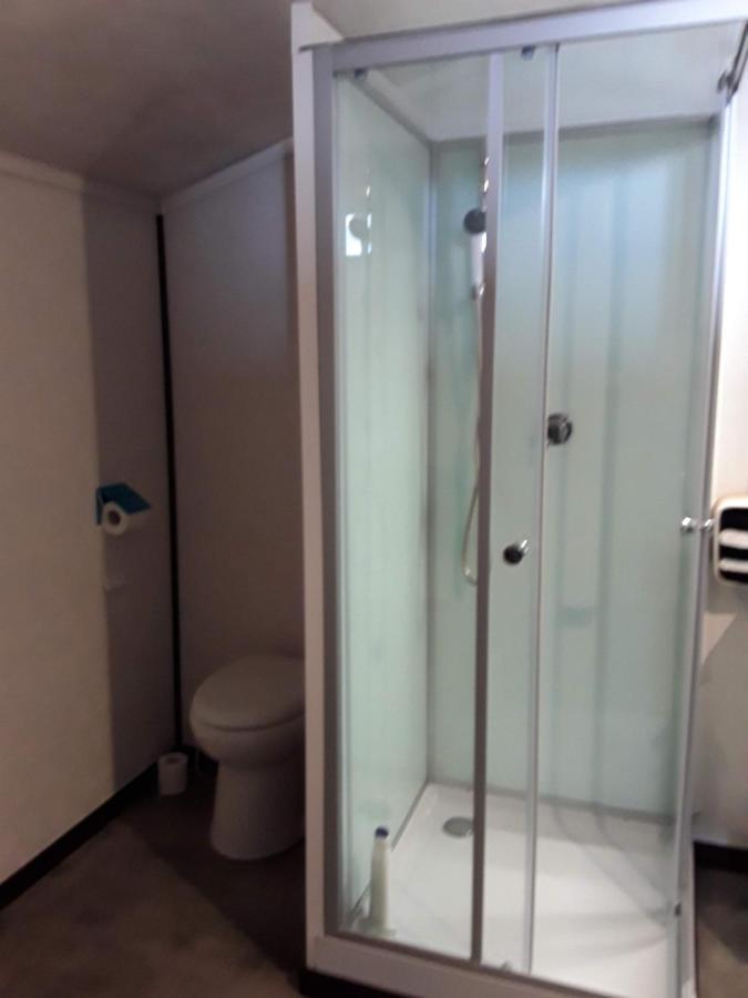 La Chambre D'A Cote Doulezon 外观 照片